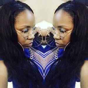 Meet your Posher, April